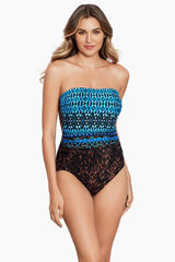 Avanti One Piece in Untamed