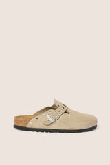 Boston Rivets Clog