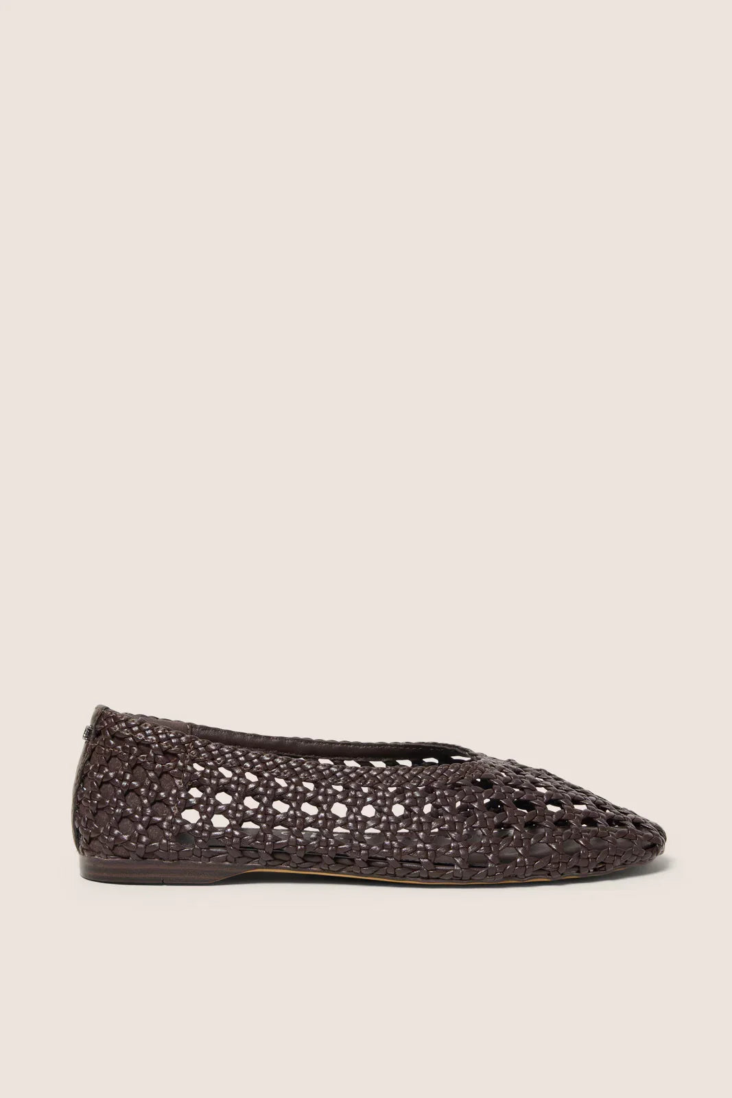 Shira Flat