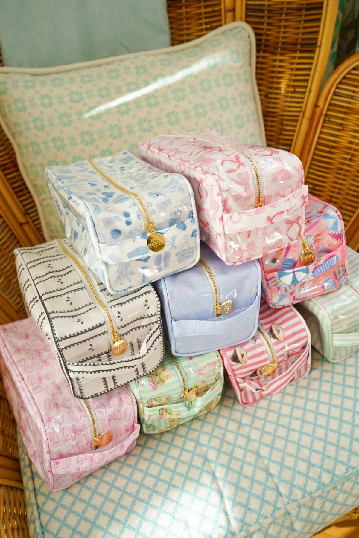 KenzKustomz Clear Coat Toiletry Dopp Kit