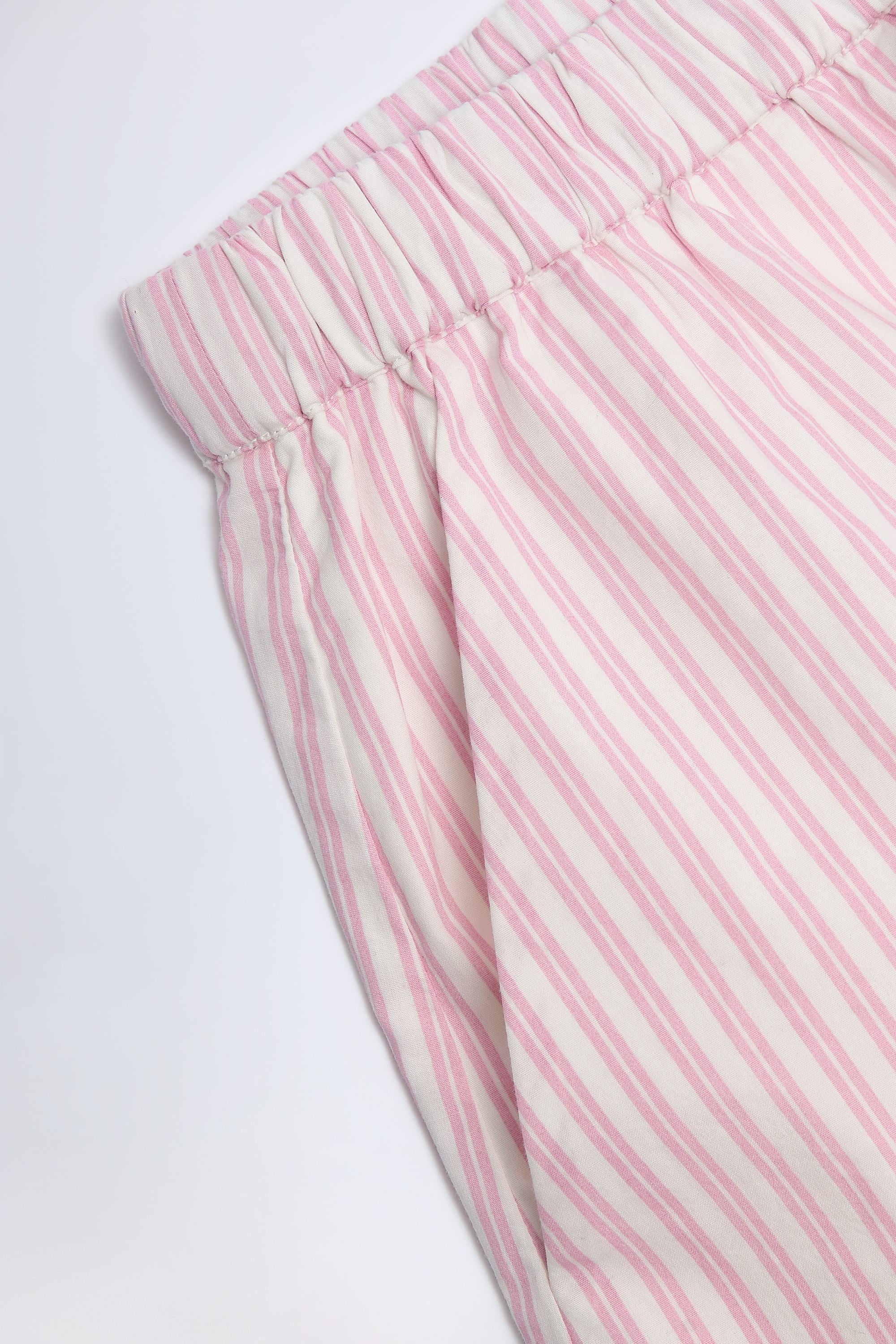 Mid Rise Cotton Poplin Shorts in Pink Stripe