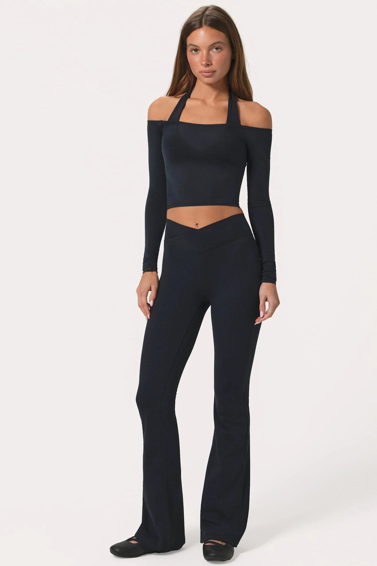 Soft Active V Waist Flared Leggings in Black