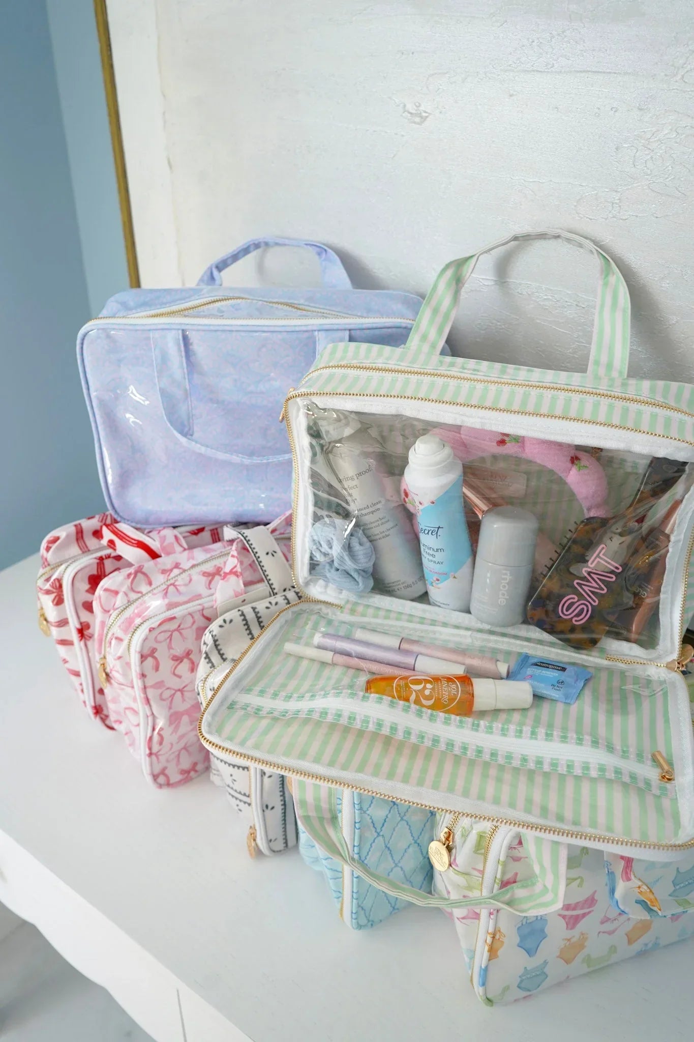 KenzKustomz Clear Coat Toiletry Case