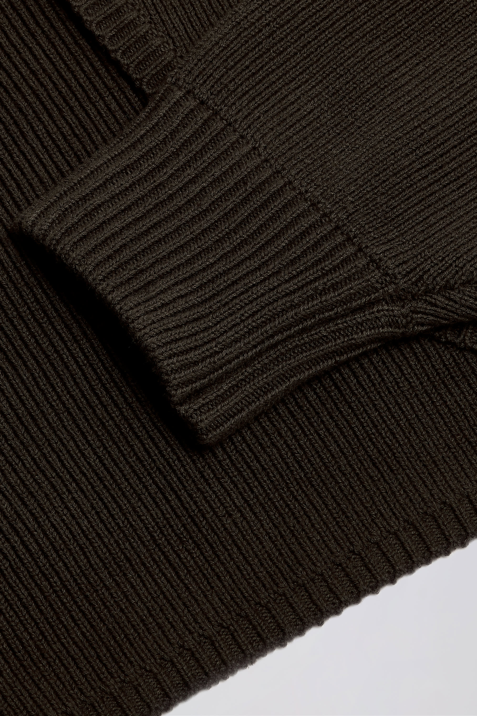Ribbed Knit Cropped Shrug in Pecan
