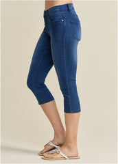 Cindy Capri Jeans Dark Wash