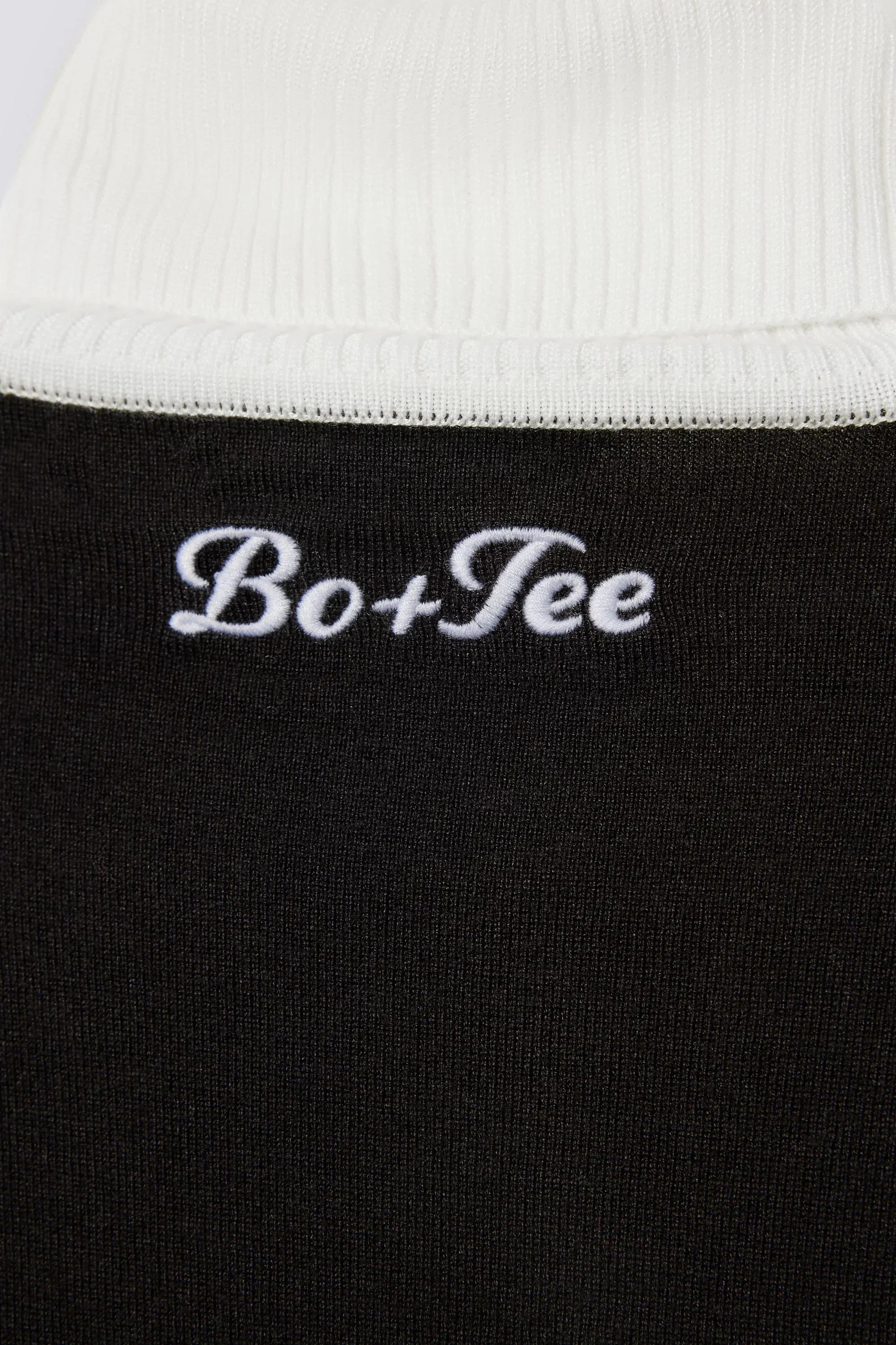 Knit Long Sleeve Fitted Top in Black