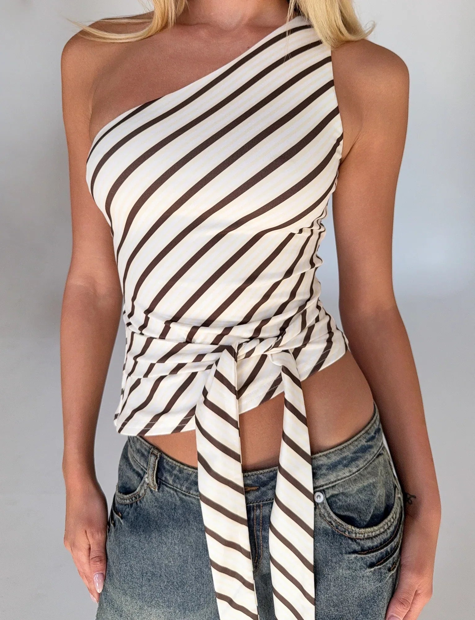 CL LYLE ONE SHOULDER TOP