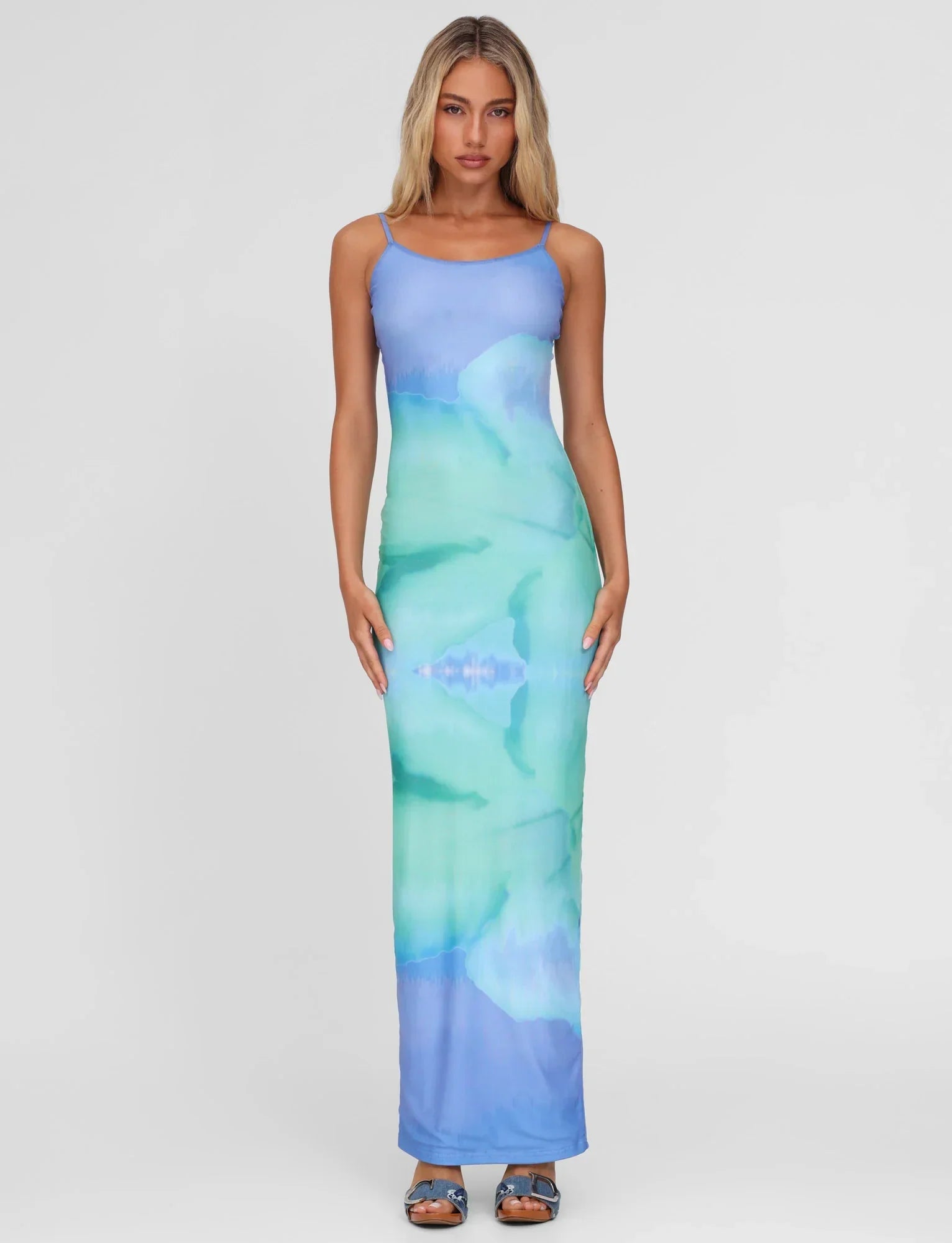 ARDON MAXI DRESS BLUE MACRO FLORAL BLUE HIBISCUS