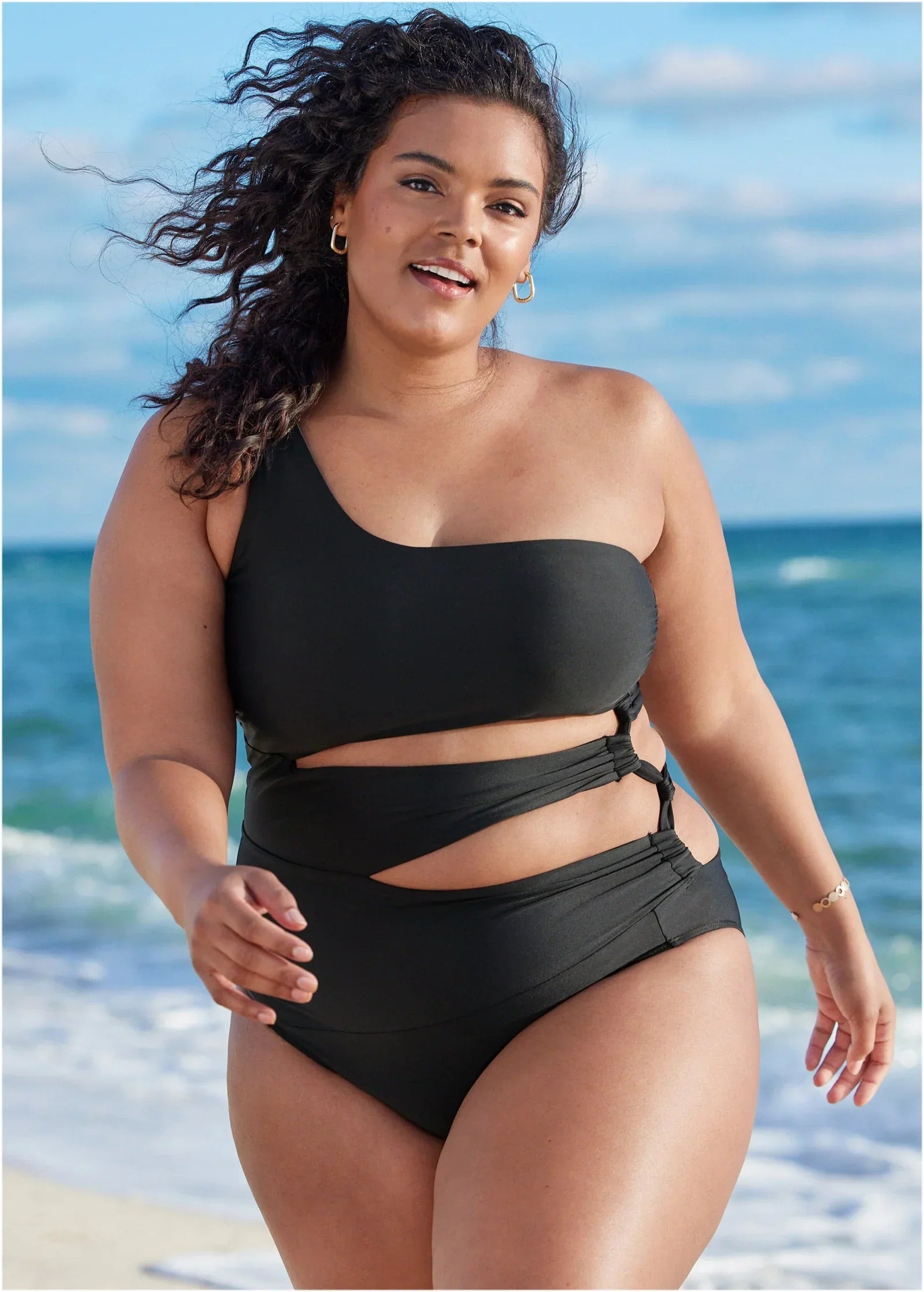 The Audrey One Piece Black Beauty