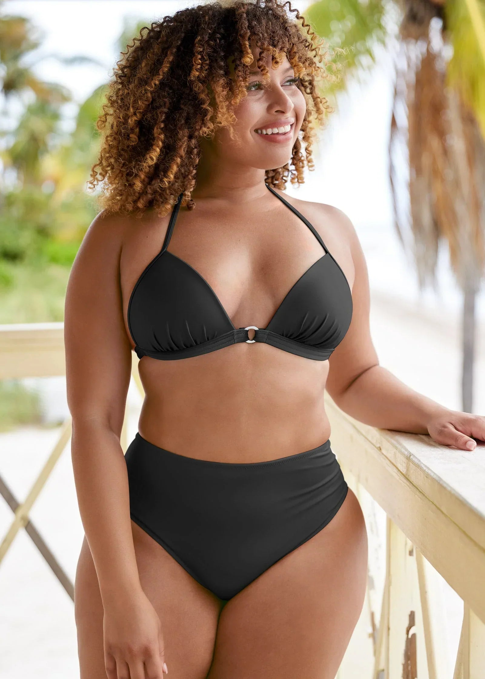 Santa Cruz Push Up Triangle Top Black Beauty