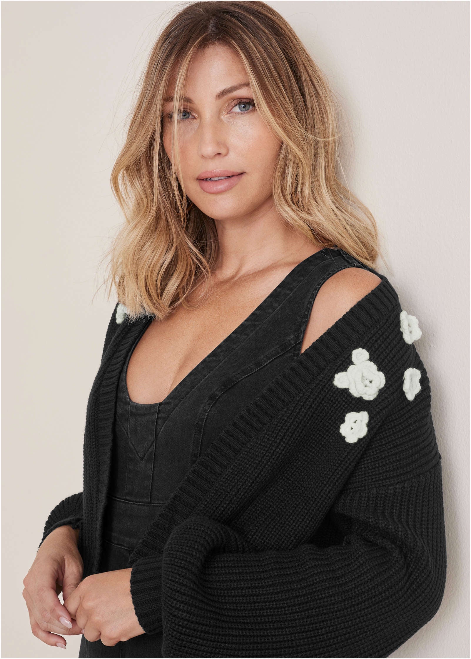 Floral Cardigan Jet Black
