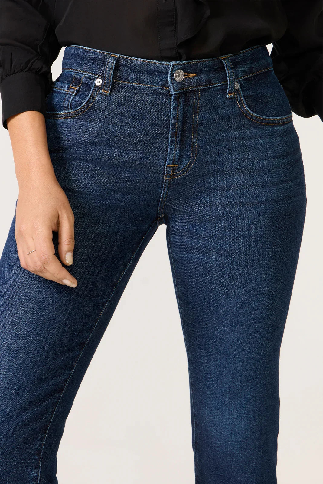 Calie Straight Jean