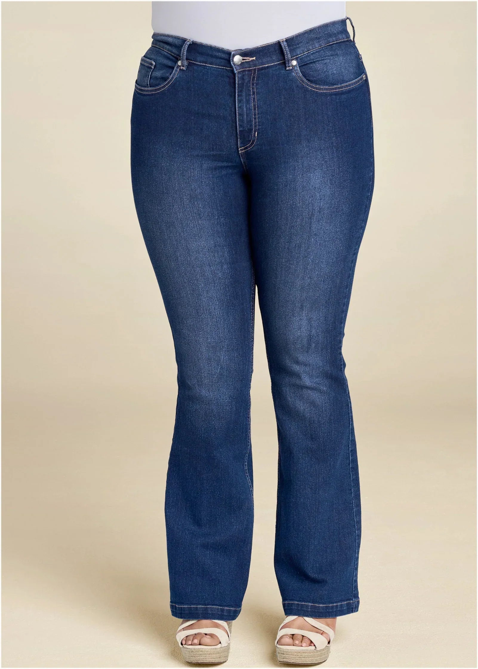 Halle Bootcut Jeans Dark Wash