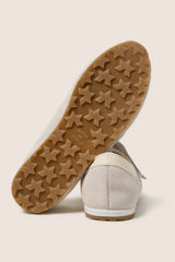 Swan Sneakerina
