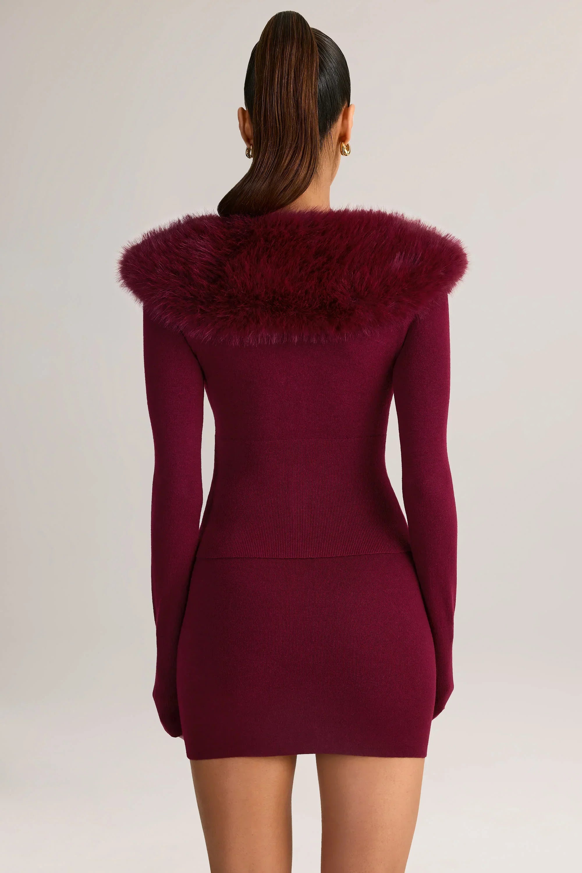Knit Mid Rise Mini Skirt in Wine